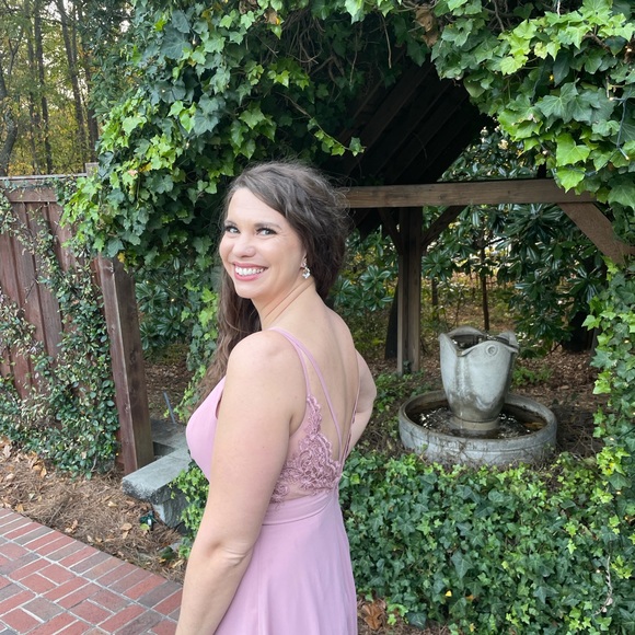 Azazie Dusty Rose Size 10 - Picture 7 of 8